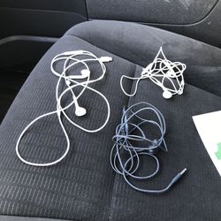 1 iPhone Headphones And 2 Regular Headphones Everything For 10