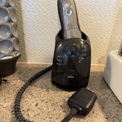 Braun 5693 Series 7 Flex Wet Dry Shaver And Trimmer