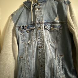 Hollister Jean Jacket w/ hoodie