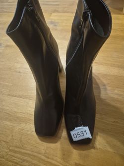 Black Heeled Ankle Boots with Side Zipper