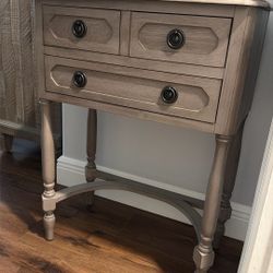 Farmhouse Accent Table Dark Grey - PERFECT Condition
