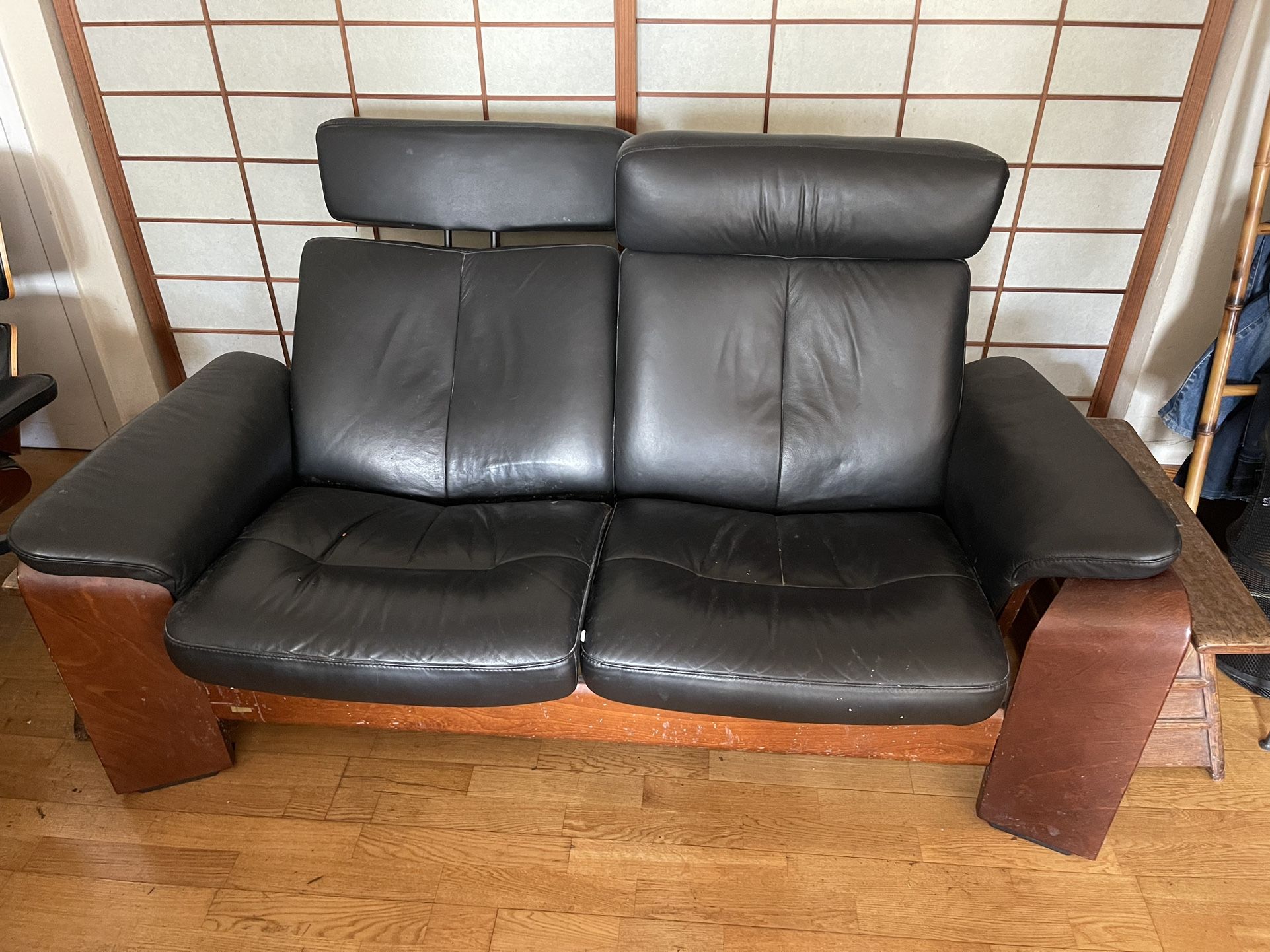 Leather And wood Recliner