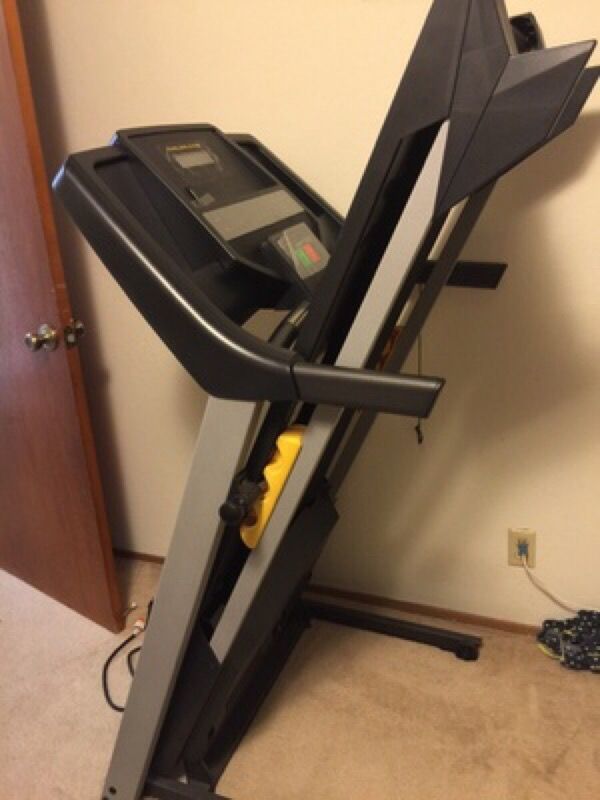 Gold gym 420 treadmill for Sale in Santa Clara, CA OfferUp