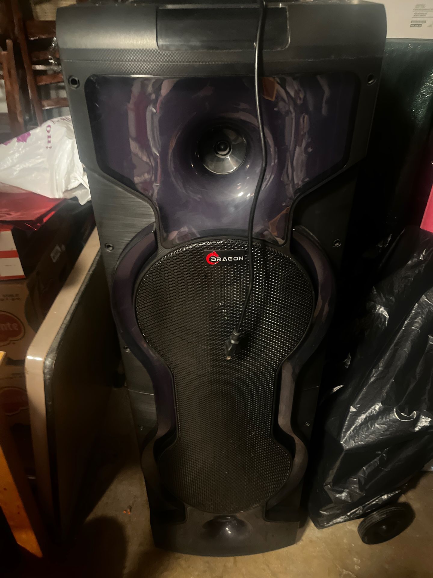 Dragon Bluetooth party speaker