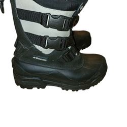 MEN'S COLUMBIA WINTER BOOTS GREAT CONDITION (VERY WARM AND STRONG BOOTS) AND COMFORTABLE  MEN'S SIZE 10