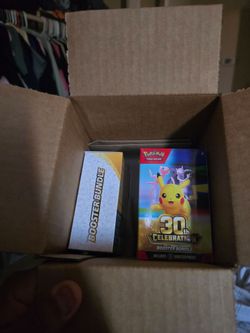 Pokemon 30th anniversary booster bundle