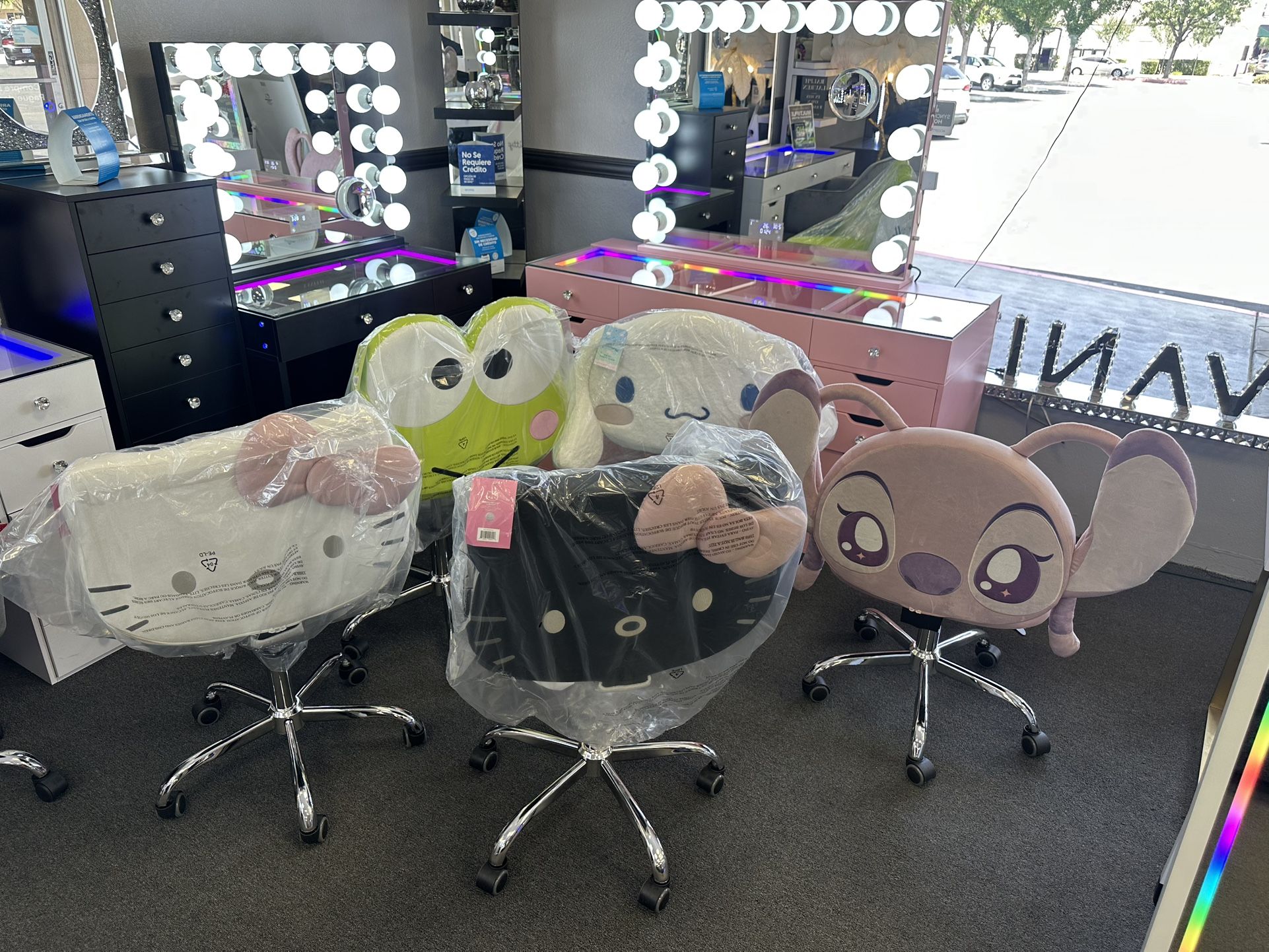 Hello Kitty Chairs