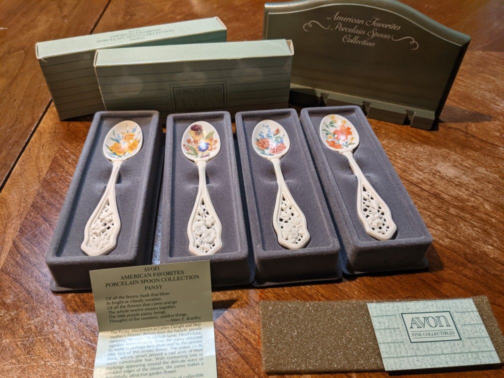 Avon 1988 Porcelain Collectible Spoons In San Fernando 91340