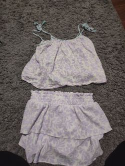 Girls Bundle Of Clothes Perfect For Back To School