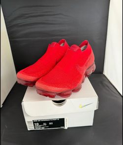 Size 10 LIKE NEW Nike Air Vapormax Flyknit