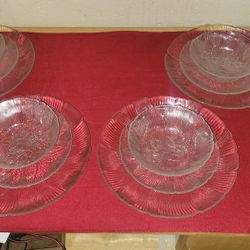Crystal Dinnerware Setting For 4