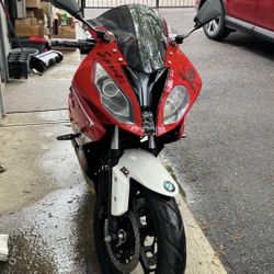 Brand new 2022 Electric Motorcycle (BMW S1000RR)