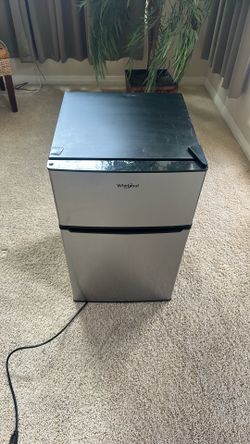 NEED GONE ASAP Whirlpool Mini Fridge