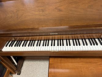 Baldwin Hamilton Piano