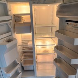 Whirlpool FRIDGE (white, Side-by-side)
