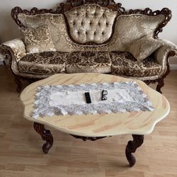 Elegant Vintage Living Room Set 