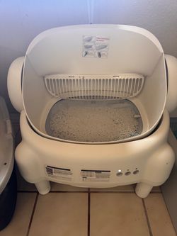 Smart cat litter box