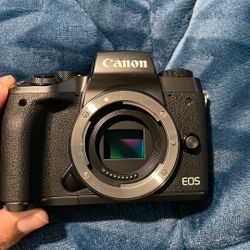 Canon M5