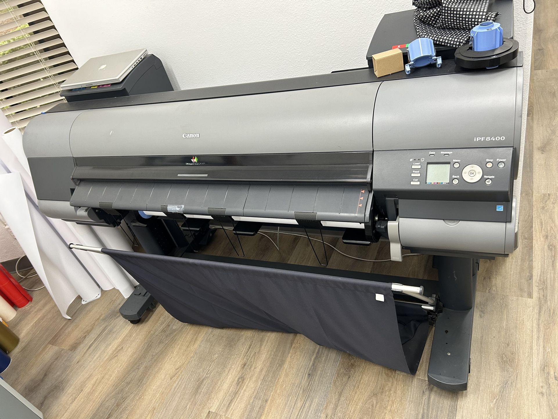 Canon Large Format Printer IPF8400