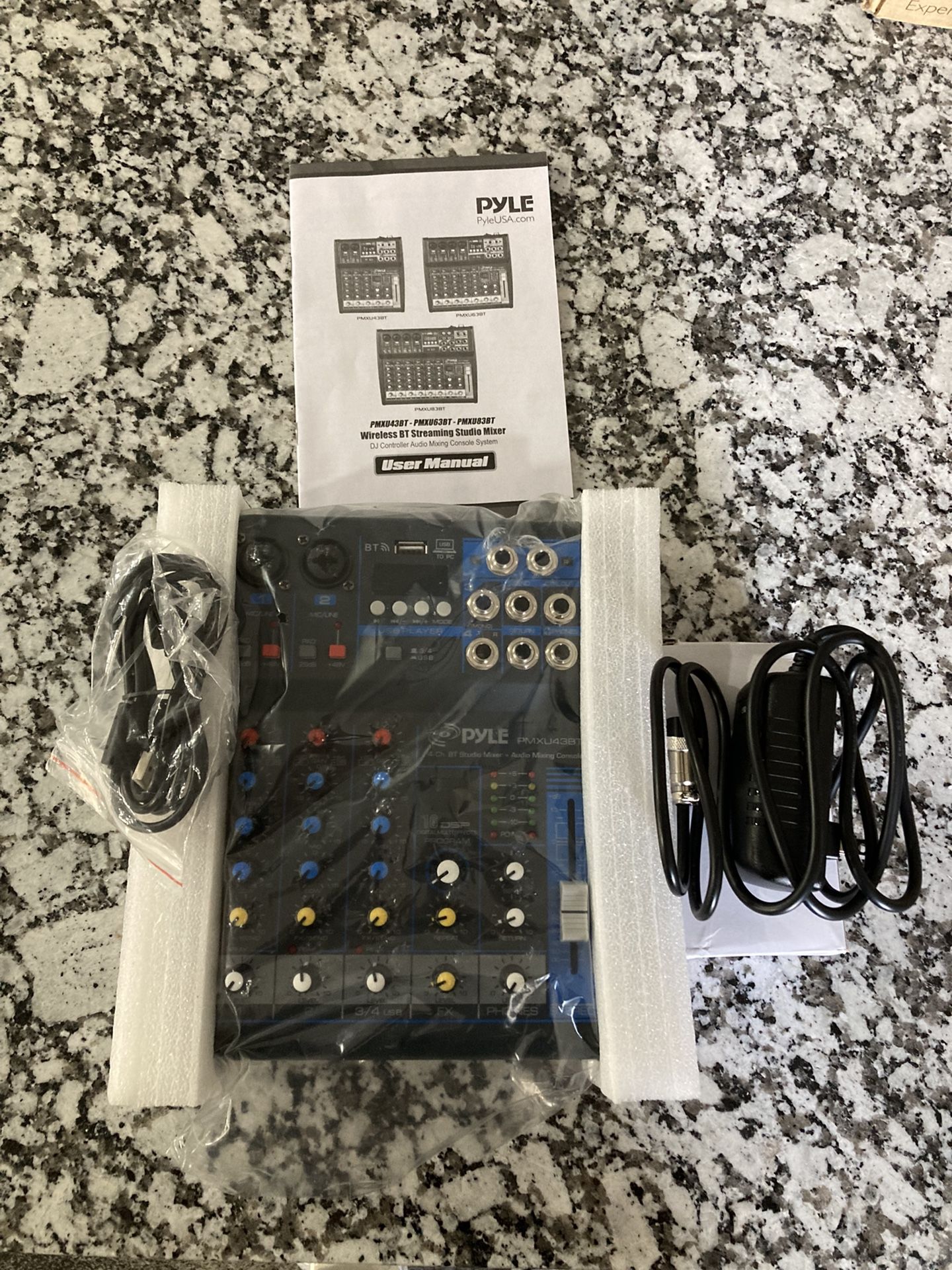 PYLE DJ AUDIO MIXING CONSOLE