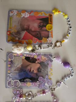 TXT photcard holder with photocard