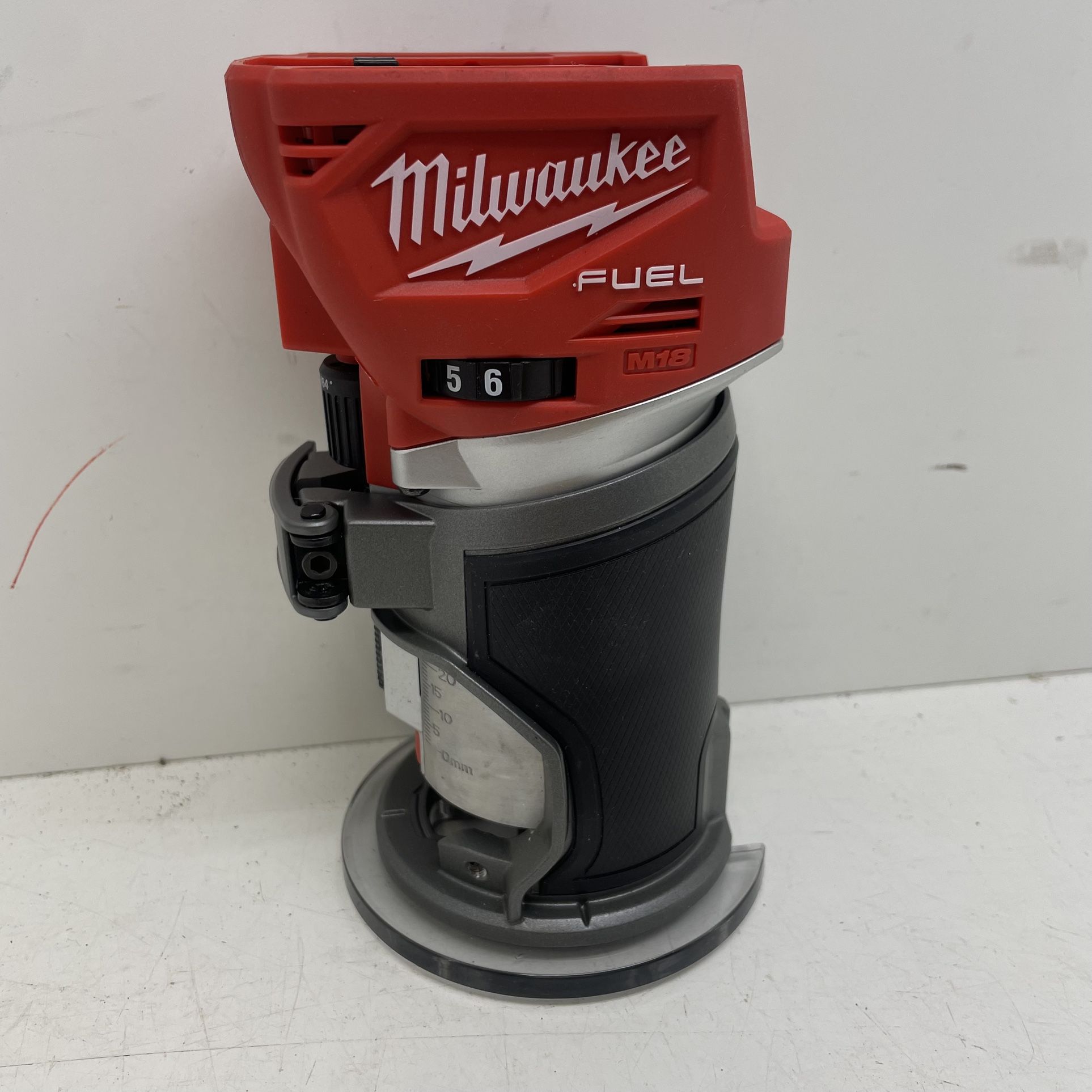 Milwaukee M18 Fuel Brushless Compact Router 204042/17