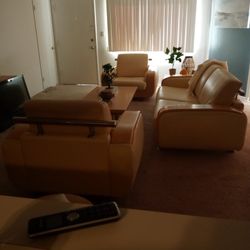 Beautiful Italian Leather Antique Living Room Set