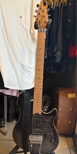 EVH Wolfgang Special QM Quilt Top Guitar – Baked Maple Neck + Hard Case