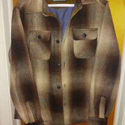 Very Nice Men's Size Medium Thick Shirt 