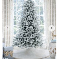 King Of Christmas Flocked Tree And Garland 