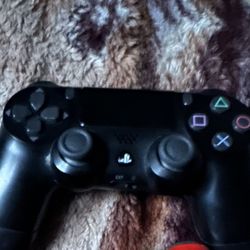 PS4 Controllers 