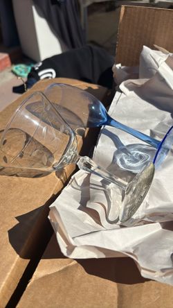 Wine Glasses  Whole Box $4