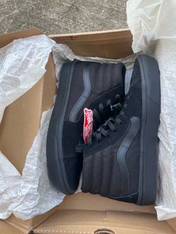 VANS HI TOPS MENS 9.5