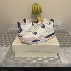 Jordan 4 SB Navy