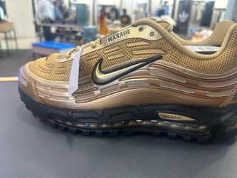 Brand new Nike size 9.5m new with receipt