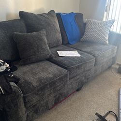 couch good condition 