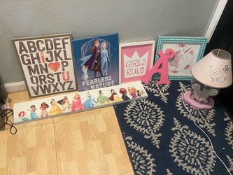Wall decor and lamp
