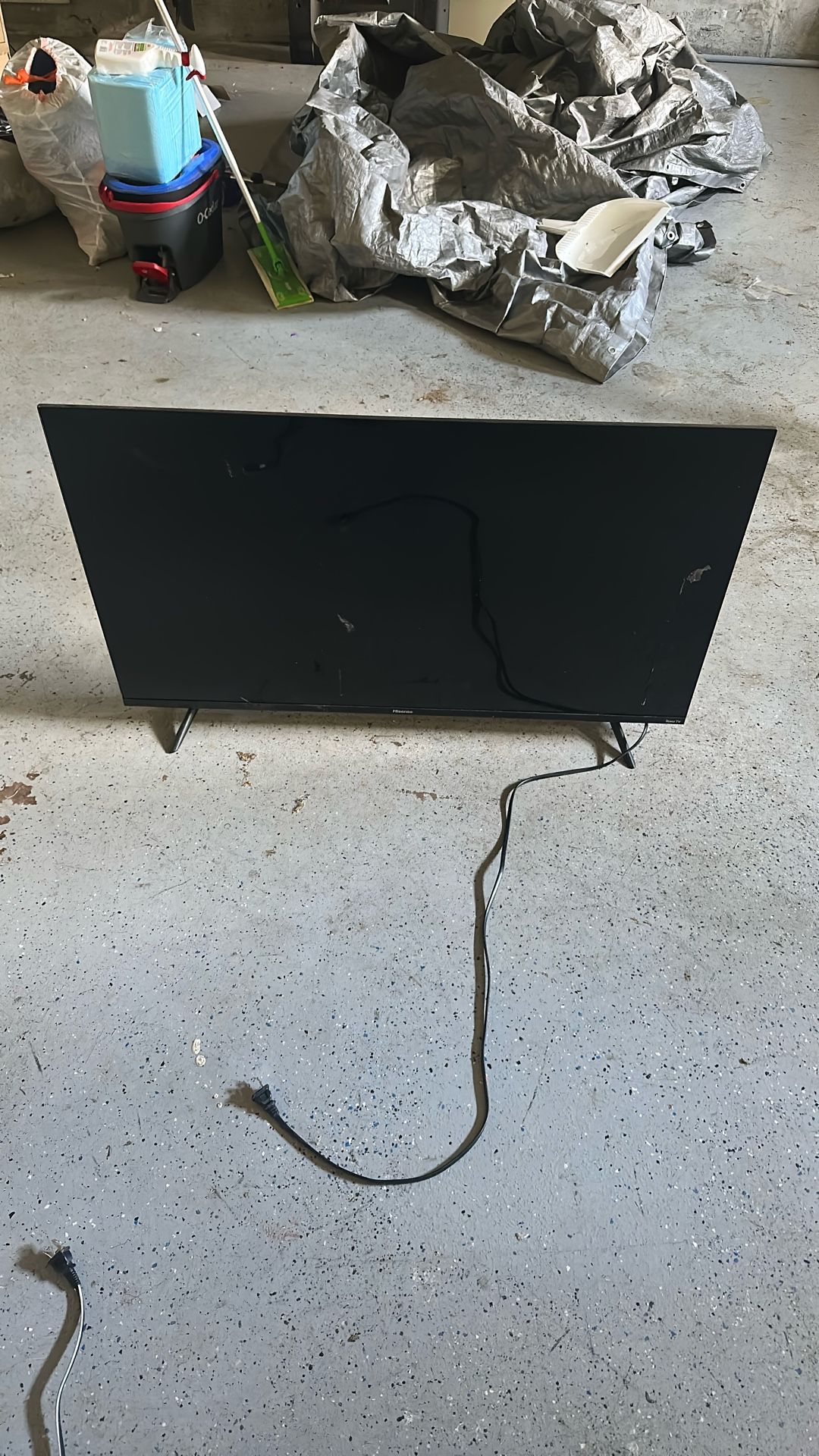 Hisense 37in LED TV