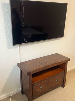 Tv console
