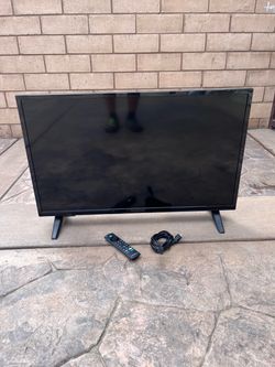 INSIGNIA 32" Class F20 Series LED HD Smart Fire TV, Voice Remote with Alexa, Free & Live TV