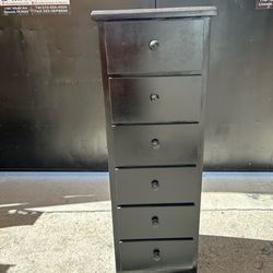 Pine wood lingerie dresser