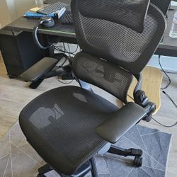 Hinomi Chair Black