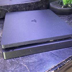 PS4 Slim