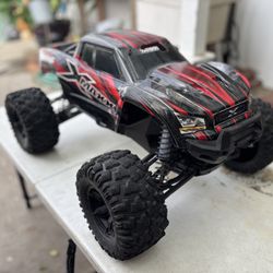 Traxxas XMAXX 6s RC Monster Truck