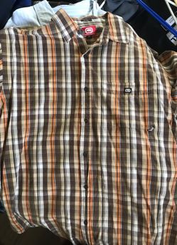 eckō button up