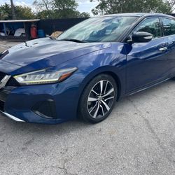 2021 Nissan Maxima SV 