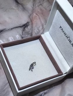Pandora R charm