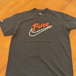 NWT Nike Force Swoosh Men's Basketball T-Shirt Black DN2974-010 Sz m Medium