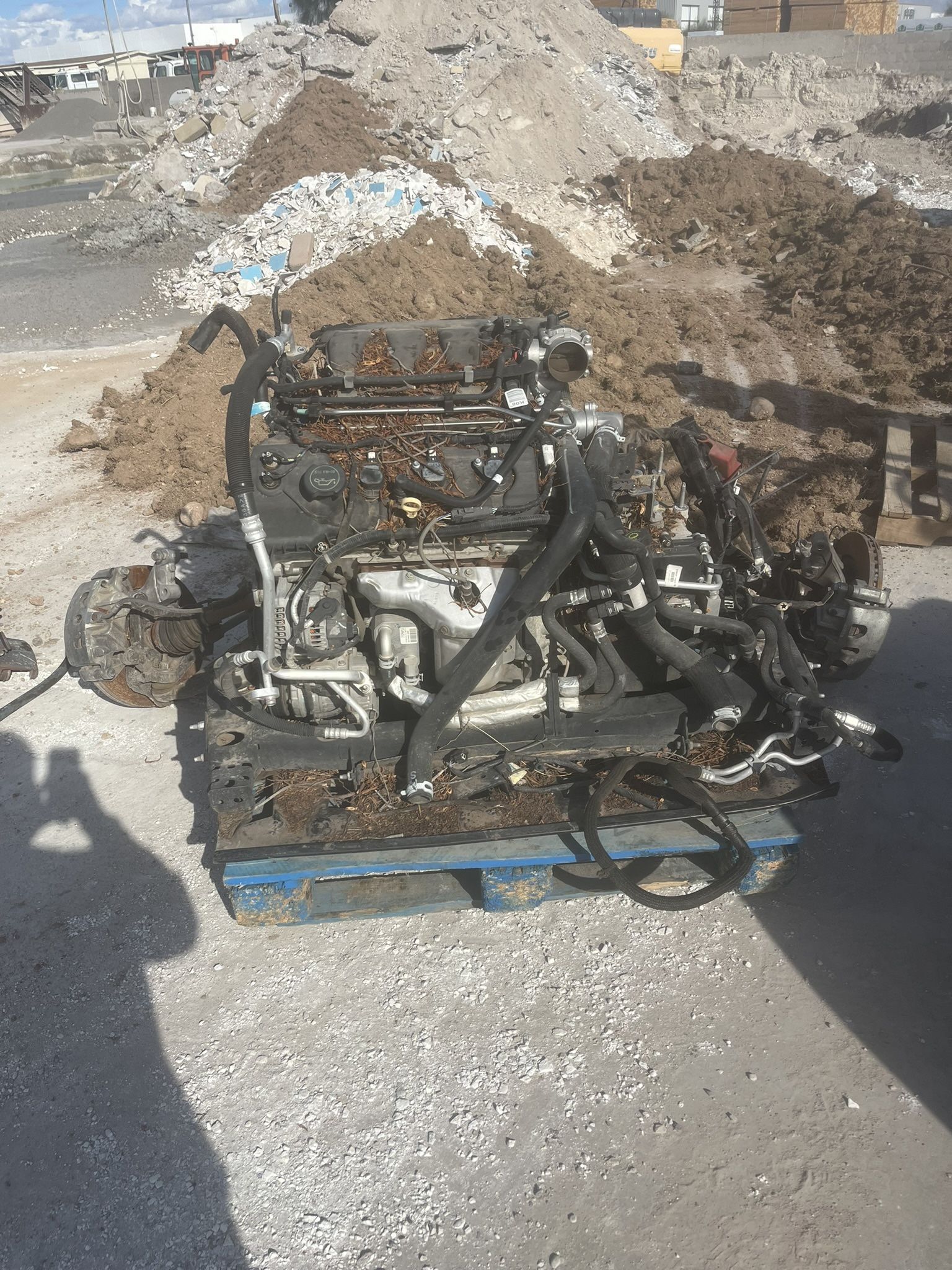 Ford 3.7 Non Turbo Engine And Transmission