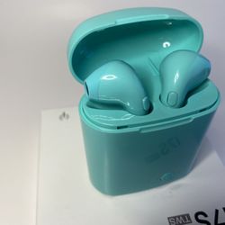 Wireless Bluetooth earbuds